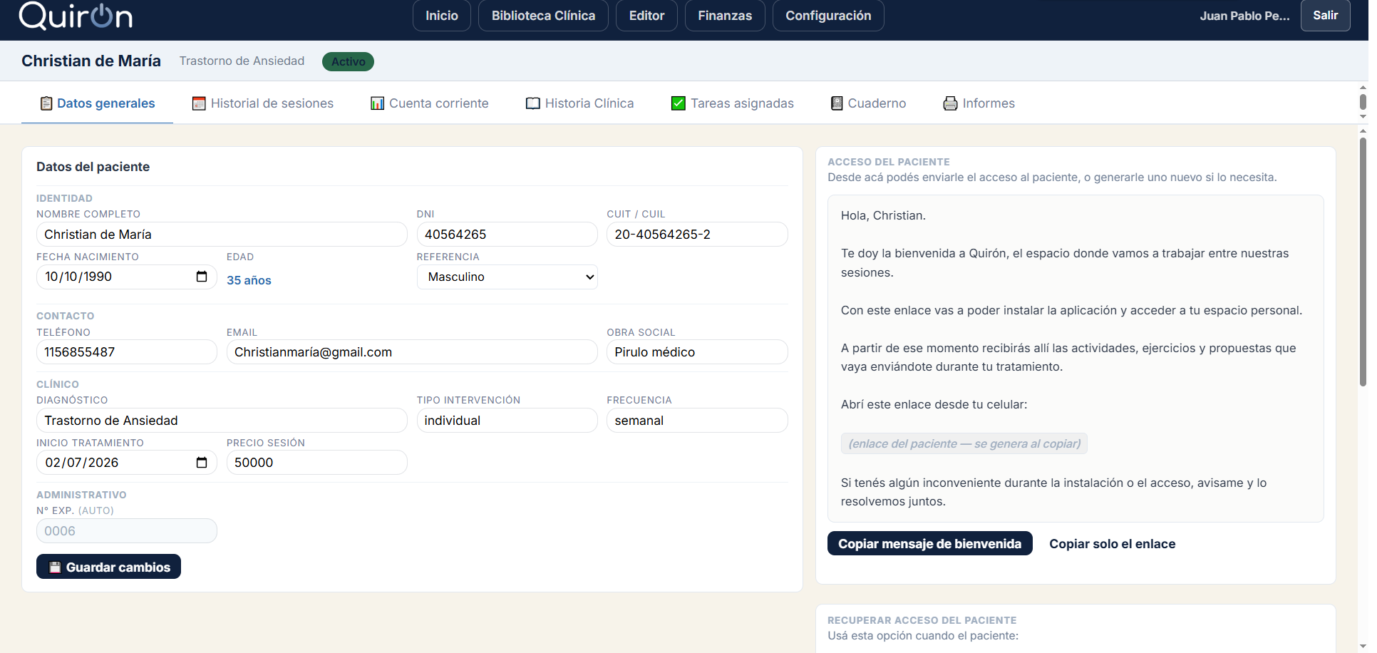 Ficha de paciente de Quirón con datos generales, secciones clínicas y acceso a la app